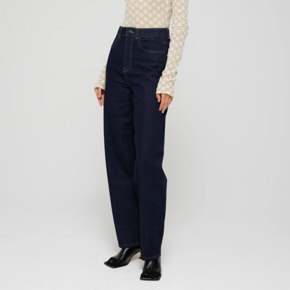 DEWI Jean - Picture 4 of 12